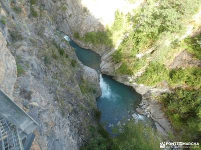 Valle del Tena - Pirineos Atlánticos; camino del agua cercedilla cerro san pedro ruta laguna peñalar